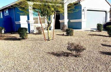 Spacious, Family-Friendly Home - Photo 2