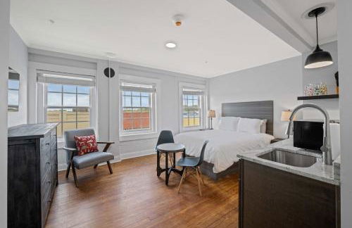 Historic Elegance Loft in Downtown Conway - Photo 2