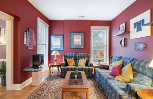 Vibrant Home: Historic Charm Perfect Location - Foto 8