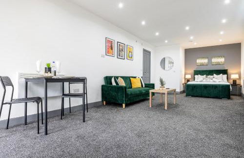 ROOMS NEAR ME - All amenities, private access entire place, kitchen & washroom, smart tv, parking nearby - Foto 9