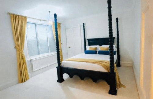 Luxury Grand Windsor Mansion Private 5 Acres & Helipad - Photo 24