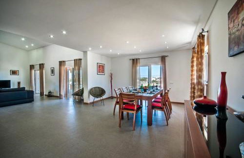 Villa Viana by Villa Plus - Photo 12