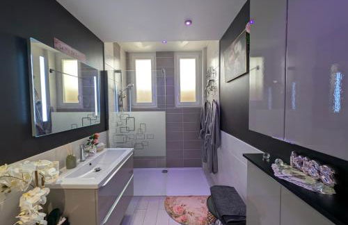 Nuit insolite avec Spa privatif à Agen - Foto 26