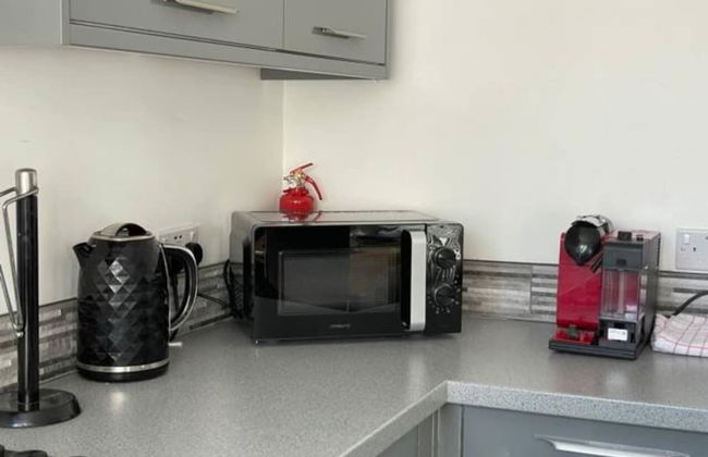 2br-sleeps5-privategarden-freeparking-pets - Foto 5