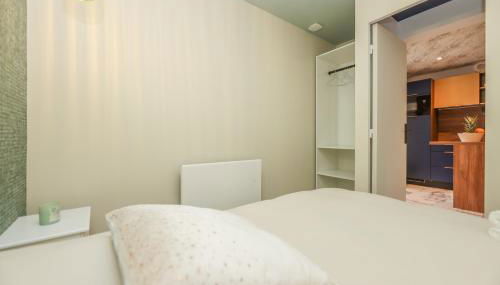 Le Cosy - Appartement avec Jardin Wimille proche Wimereux - Foto 3, wardrobe
