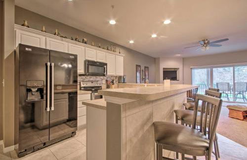 Spacious Lakefront Condo with Views in Camdenton! - Photo 10