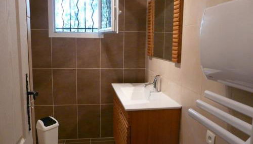 agréable mas au calme jusqu'à 11 pers. près d'Uzès - Foto 2