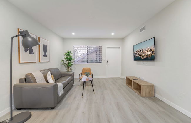 Amazing Experience in Calle Ocho - Photo 29