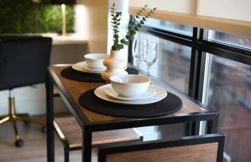 King Bed, Free Parking, Near UPMC, Pitt & CMU - Foto 19