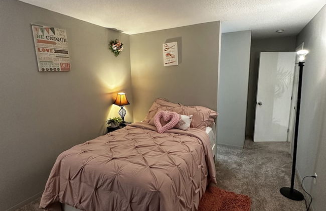 New-20p off-Uptown Love MPLS next to Fun - Foto 4