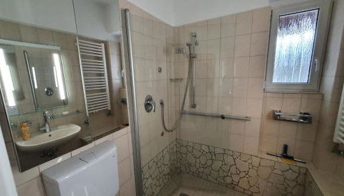 Stadtvillenwohnung nahe Zentrum / Ruhrfestspielhaus - Foto 3, towels, Shower, heating