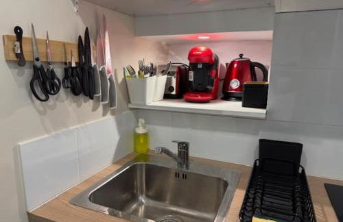 Elegant studio, 2-4 people, WiFi, pool, parking - Foto 24