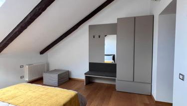 Unonoveuno Luxury Apartment - Photo 3, wardrobe