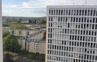 LMZ Calm appartement with view, equipped for groups - Foto 11