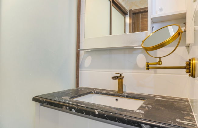 Spacious And Nice 1Br With Extra Room At Sky House Bsd Apartment - Foto 18