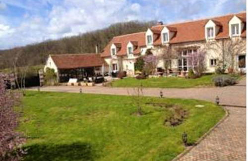 Maison spacieuse avec jacuzzi à Saint-Georges-sur-Baulche - Foto 1