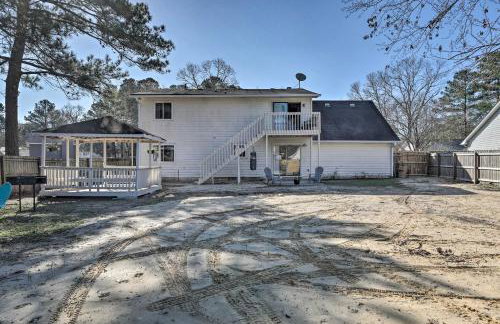 Hot Tub! Family Getaway 17 Mi to Dtwn Charleston - Foto 28