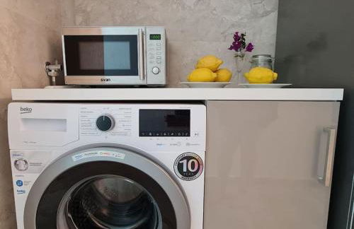 Precioso Apartamento Acondicionado al Lado del MAR - Photo 12