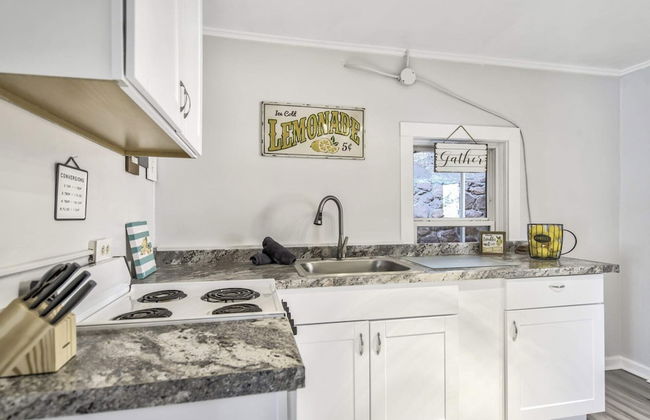 3BR Mountain Escapeat The Base Of Pikes Peakfamily Friendly - Photo 16