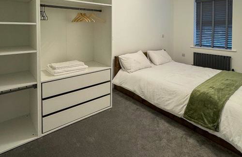 Lux House, Jennett's Park - Photo 3