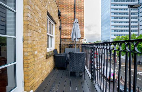 1BR Flat, Sleeps 4, Opposite Gunnersbury Station - Foto 13