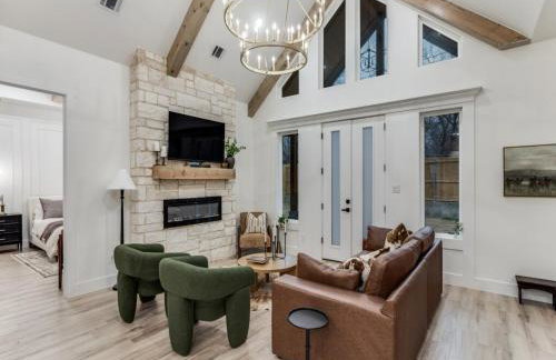 New! 4 BDRM Home near stockyards & DT Fort Worth - Foto 2