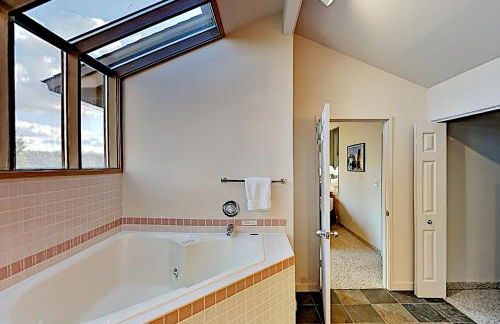 Hawk's Landing - Foto 29