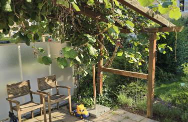 Charmantes Haus mit eigenem Garten - Foto 4