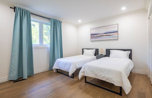 Cheerful 3 bedroom w/ indoor fireplace in Toronto - 02 free parking - Foto 6