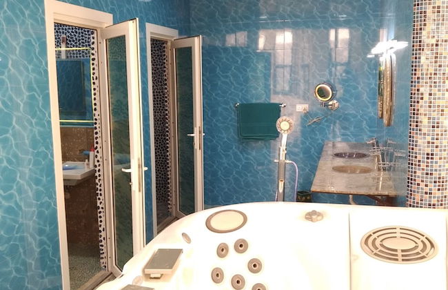 Emirates Hills Lake View Villa - Foto 46