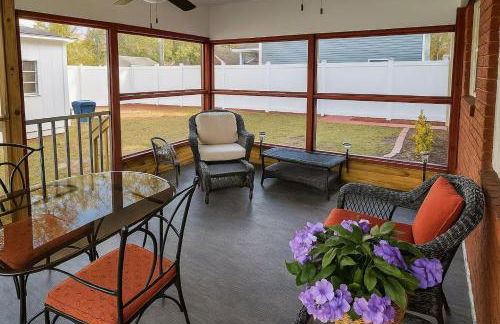 Spacious Backyard • Alfresco Dining • Pet Friendly - Foto 45