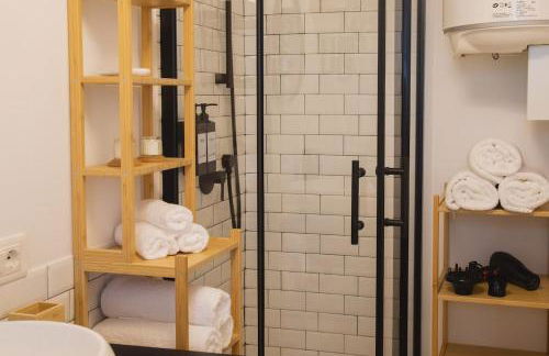 Aviothic Home - Photo 4