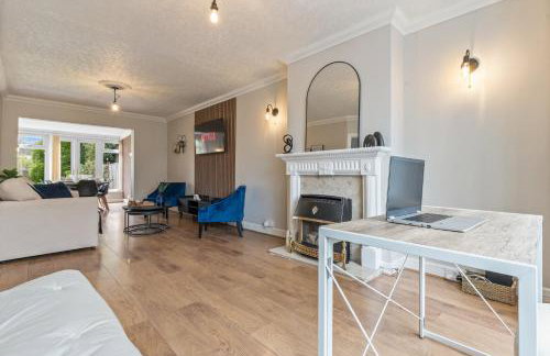 4 to 6 Beds Van Parking South Birmingham NR Edgbaston Solihull Relocations Insurance and Work Bookings Welcome - By Samina - ARZ Stays - Foto 25