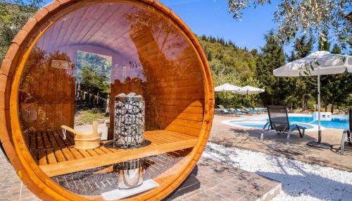 Apanema Mindfulness Villas Resort with Fast WiFi, Pool, Sauna, Massage - Foto 2