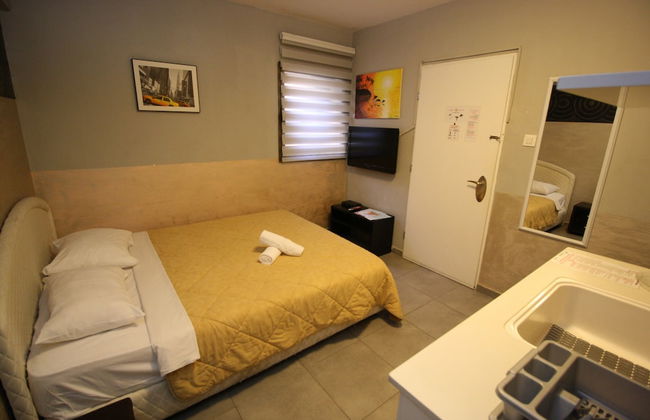 Rich Luxury Suites - Photo 9