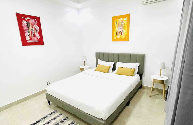 Room in Apartment - Large Bedroom With Small Work Area - Foto 3