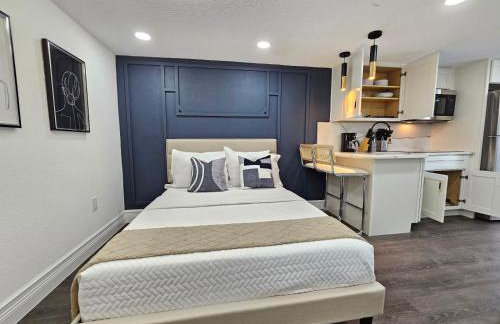 The Hideaway DT Orlando Tiny Home w Free Parking - Foto 42