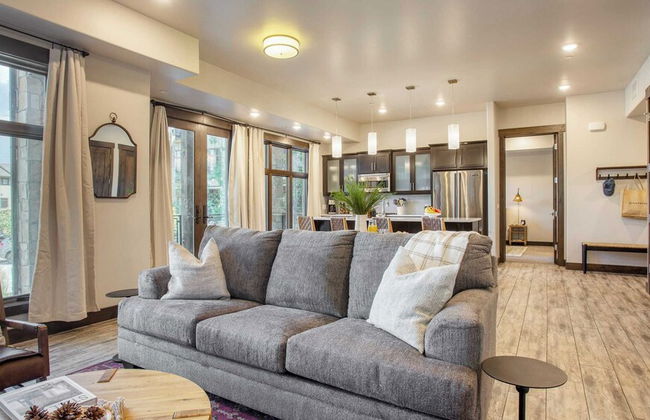 Kestrel by Avantstay Close to the Ski Slopes in This Majestic Home in Park City - Photo 9