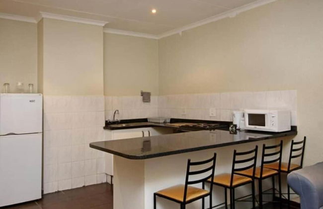 Vetho 2 Apartments OR Tambo Airport - Photo 10