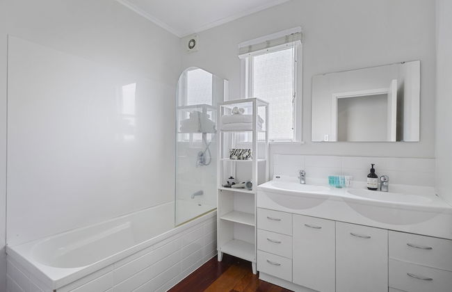 Amazing Home By Beach - Aircon-ed - Foto 31