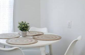 End Zone Escape-Light and Bright HOF Village Home - Foto 5