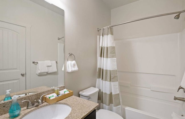 Texas State Sanctuary With Massive Pool Oasis - Foto 20