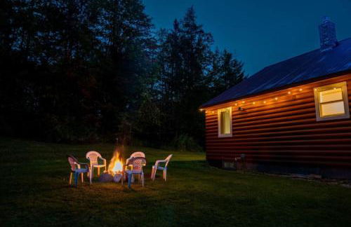 Cozy Cabin in Stratton Mountain & Mount Snow 10min - Photo 3