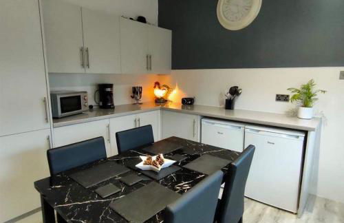 The Old Smiddy Cottage and Apartment - Foto 3