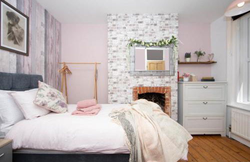 Cosy 3 Bedroom House - Private & Central - Ultra WiFi - Foto 35