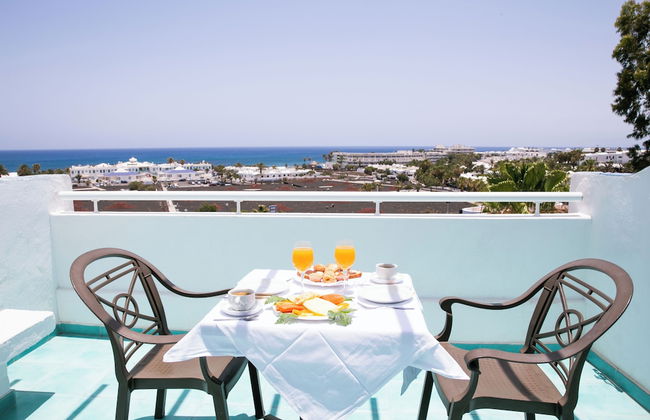 Apartamentos LIVVO Morromar - Photo 15