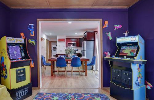 Hot tub - Game Loft & Arcade - 2 King Beds - Pet Friendly - Foto 9