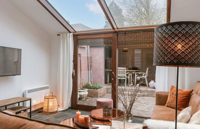 Charming Town-house in the Center of Bruges - Photo 1