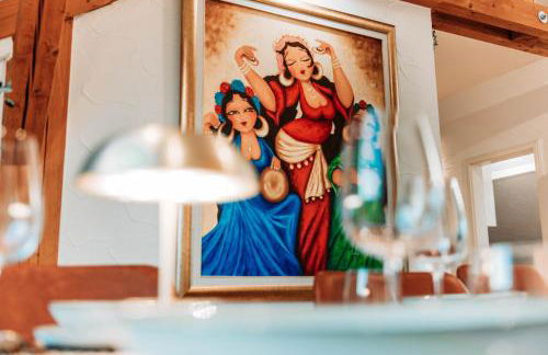 Spacious Penthouse with AC and Free Parking Steps Away From the Central Station - Foto 21