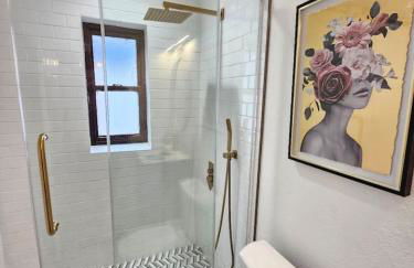 Stylish Duplex walkTO Lake Eola Orlando. Sleeps 8 - Foto 6